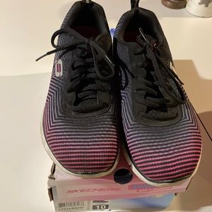 Skechers womens memory foam tennis shoes